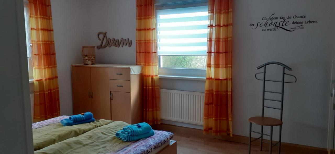 Ferienwohnung Familie Thiedemann Pirna Esterno foto